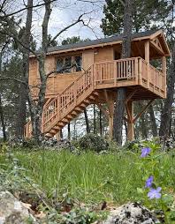 constructeur cabane en bois